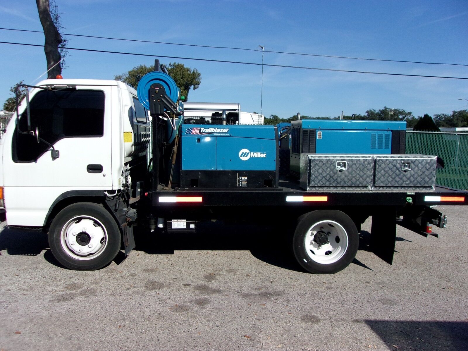 Isuzu NQR/NRR