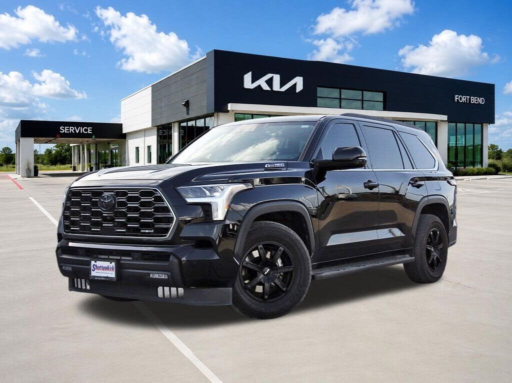 2024 TOYOTA Sequoia