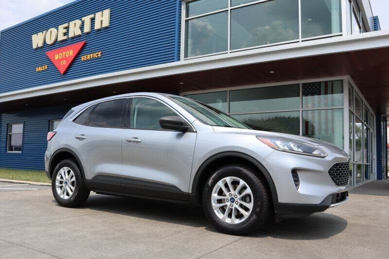 2022 FORD Escape