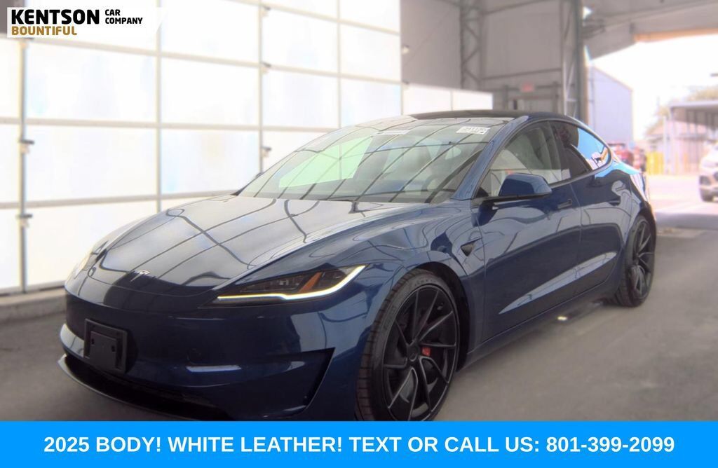 2024 TESLA Model 3