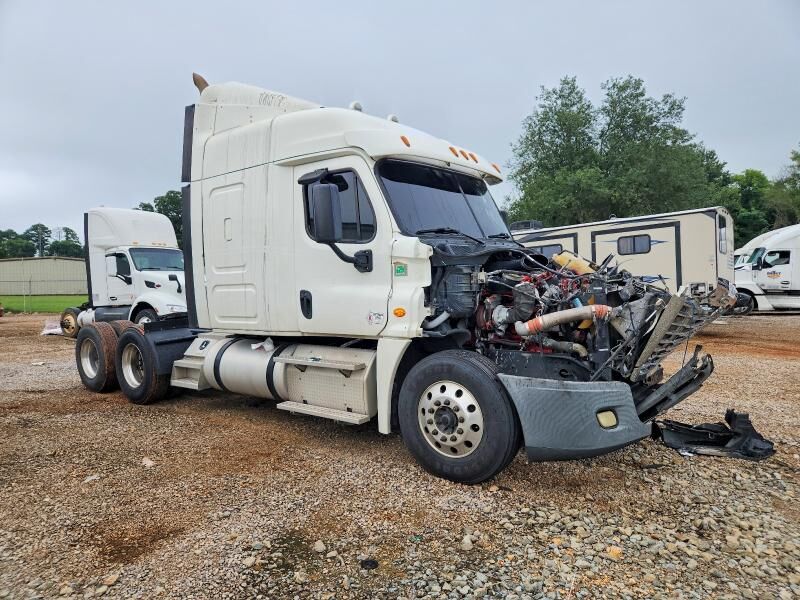 2015 FREIGHTLINER Cascadia