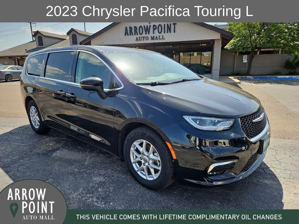 2023 CHRYSLER Pacifica