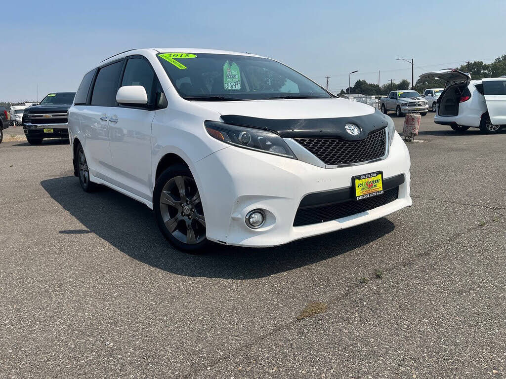 2015 TOYOTA Sienna