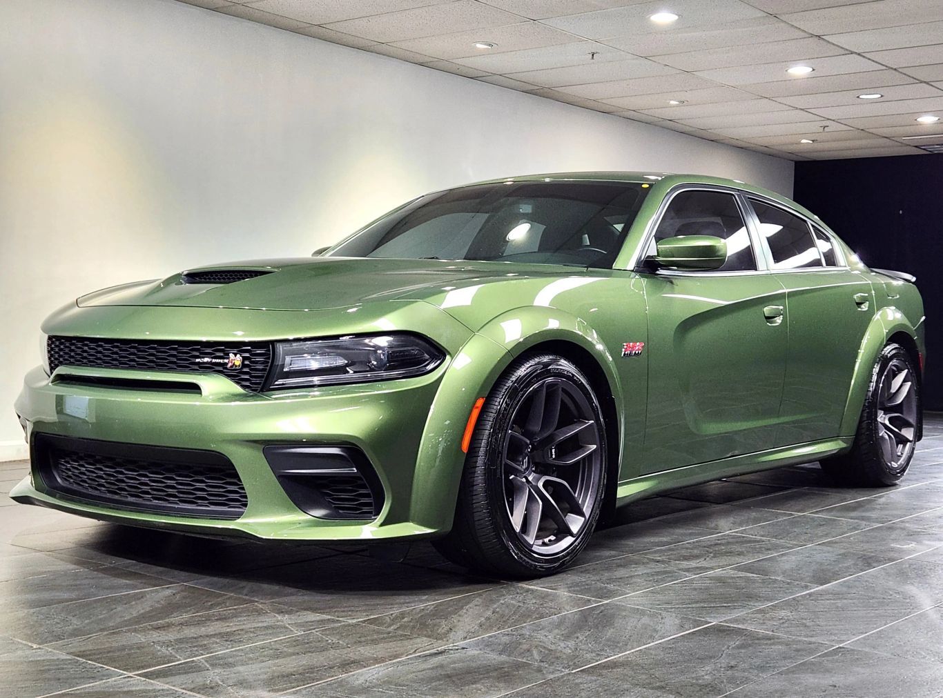 2020 DODGE Charger