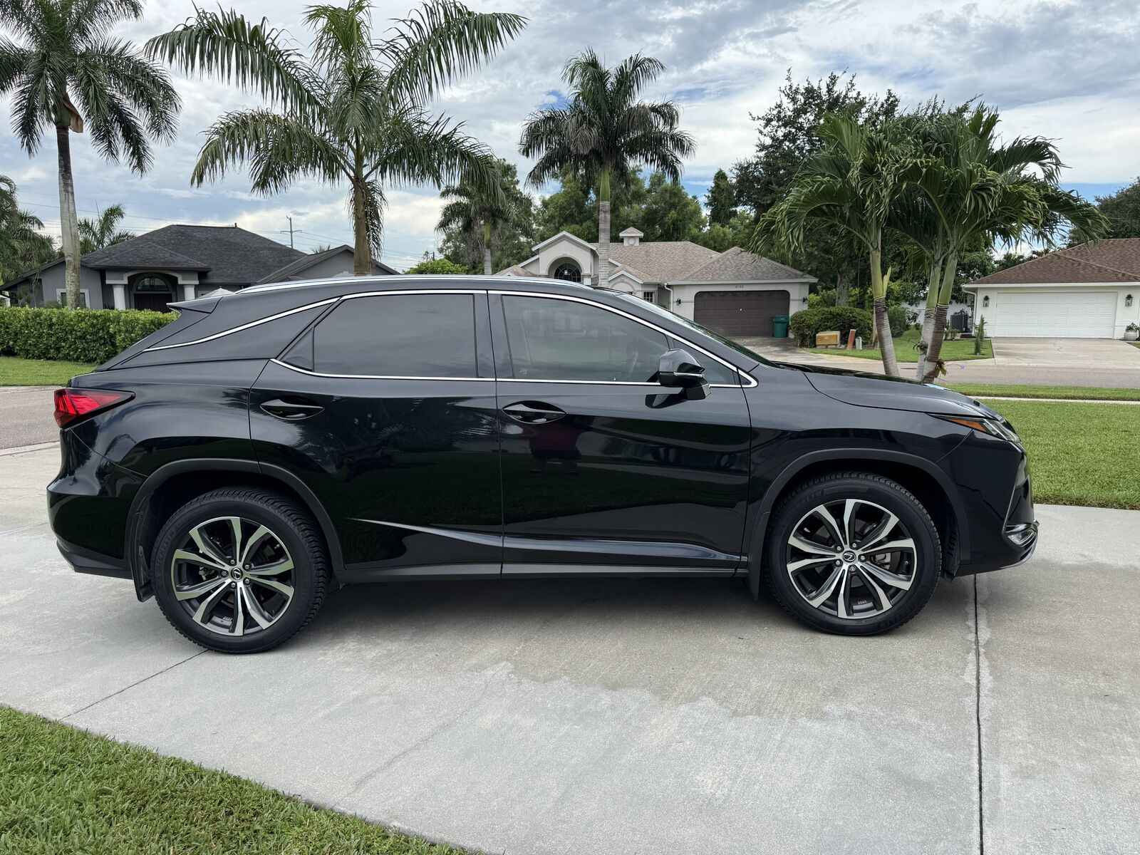2022 LEXUS RX
