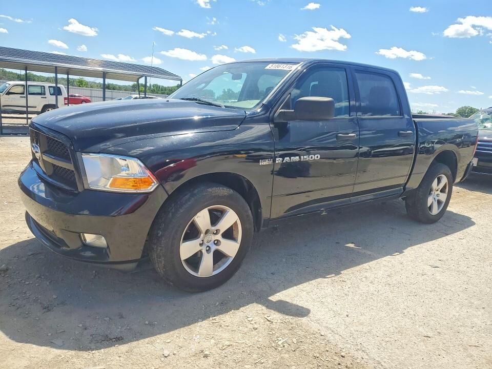 2012 DODGE Ram