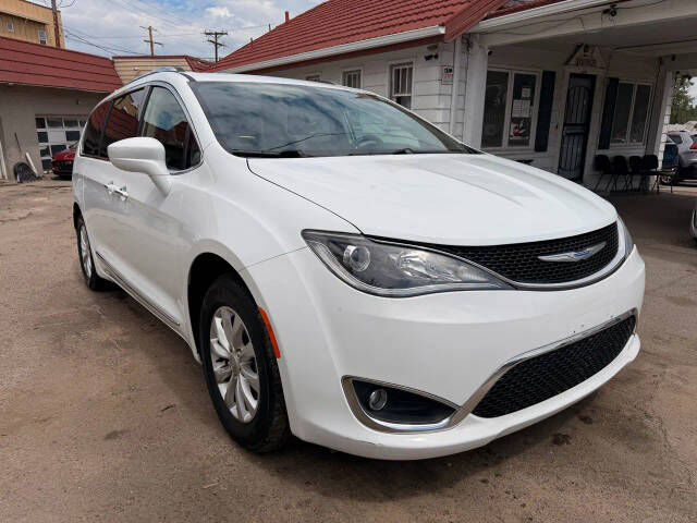 2019 CHRYSLER Pacifica