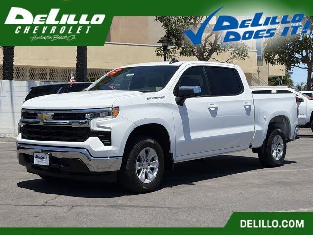 2025 CHEVROLET Silverado