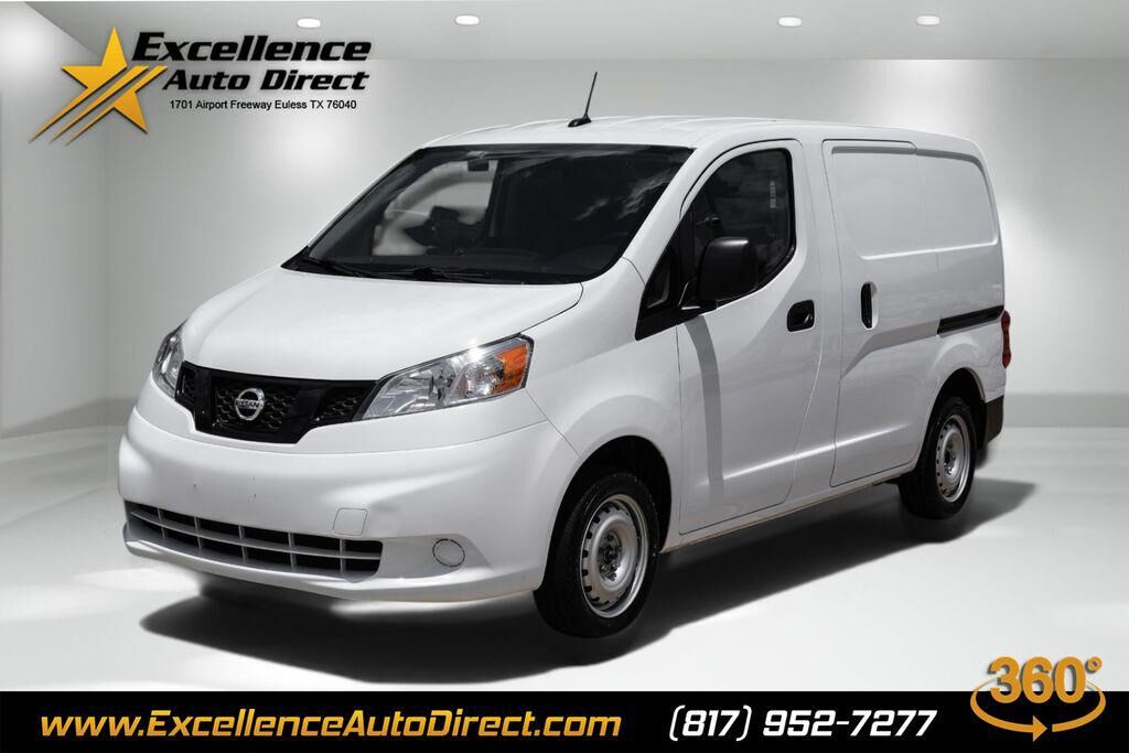 2021 NISSAN NV200