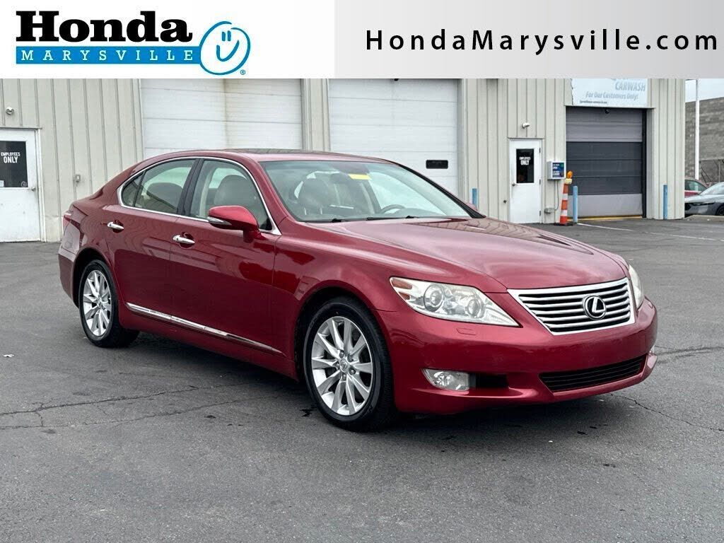 2011 LEXUS LS
