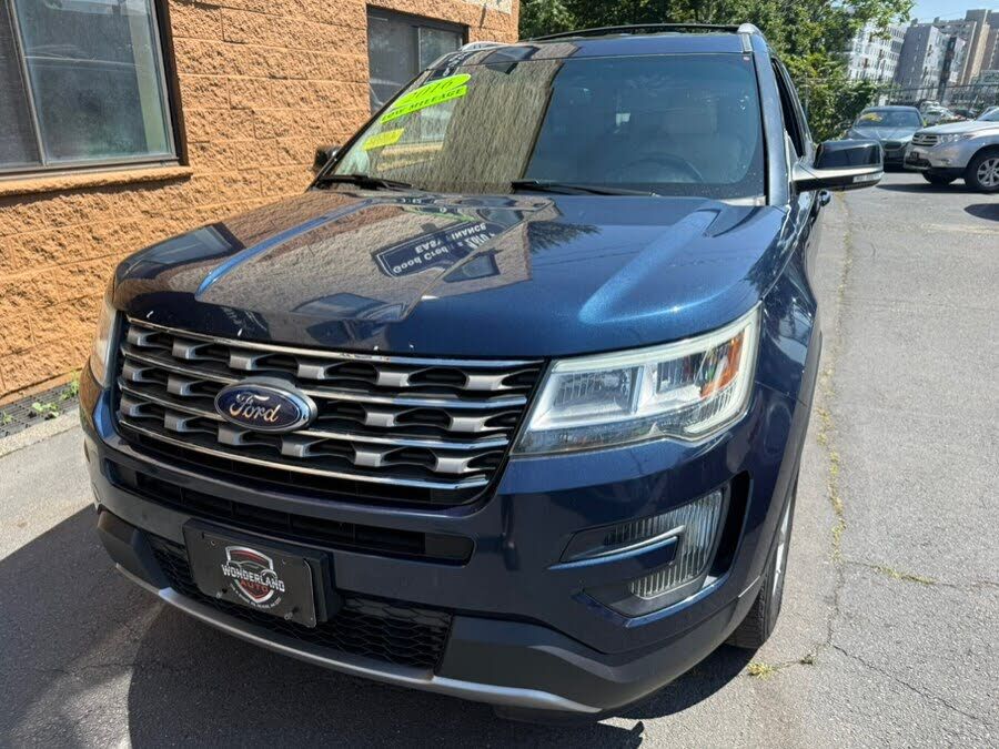 2016 FORD Explorer