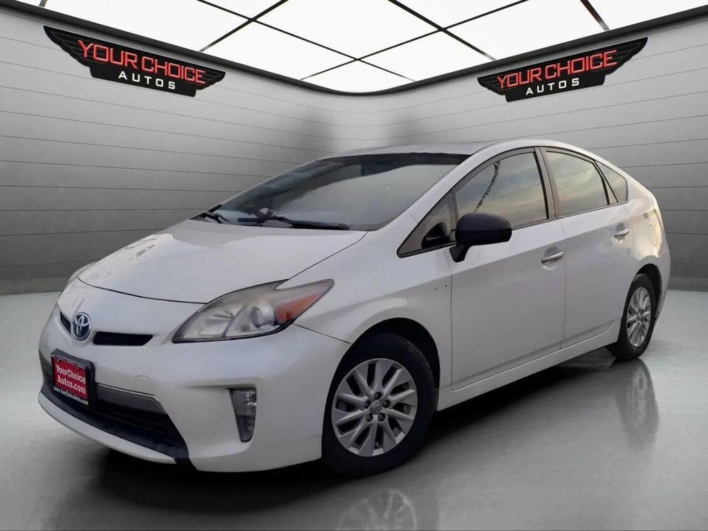 2013 TOYOTA Prius