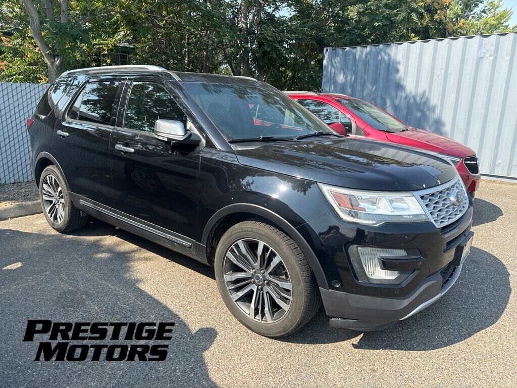 2016 FORD Explorer
