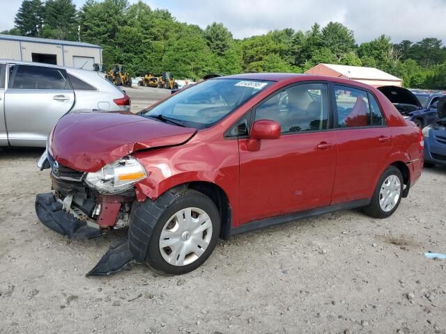 2011 NISSAN Versa