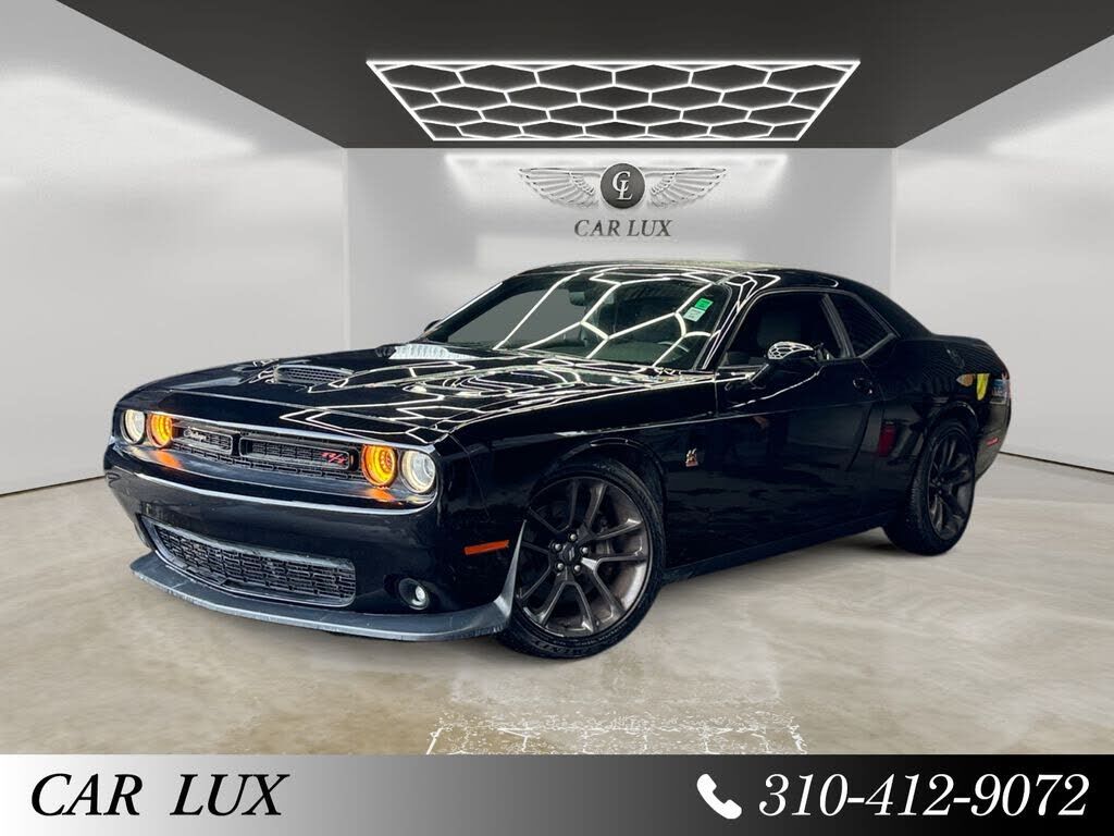 2020 DODGE Challenger