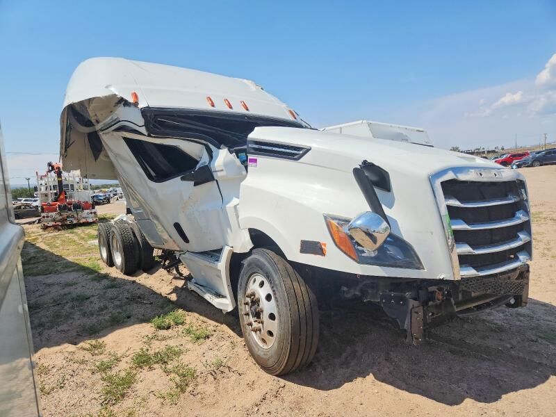 2019 FREIGHTLINER New Cascadia 126" Sleepercab