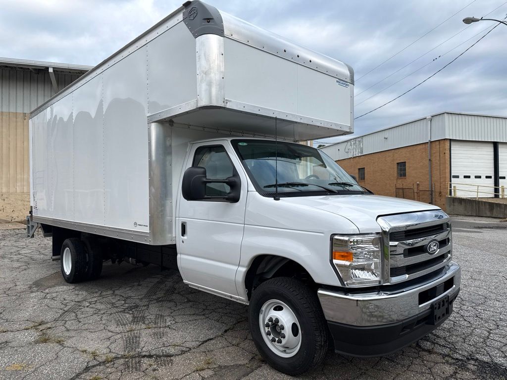 2027 FORD E-450