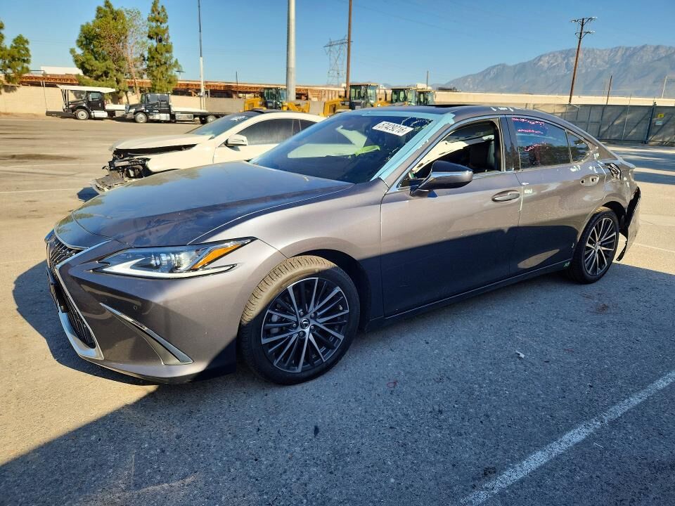 2023 LEXUS ES