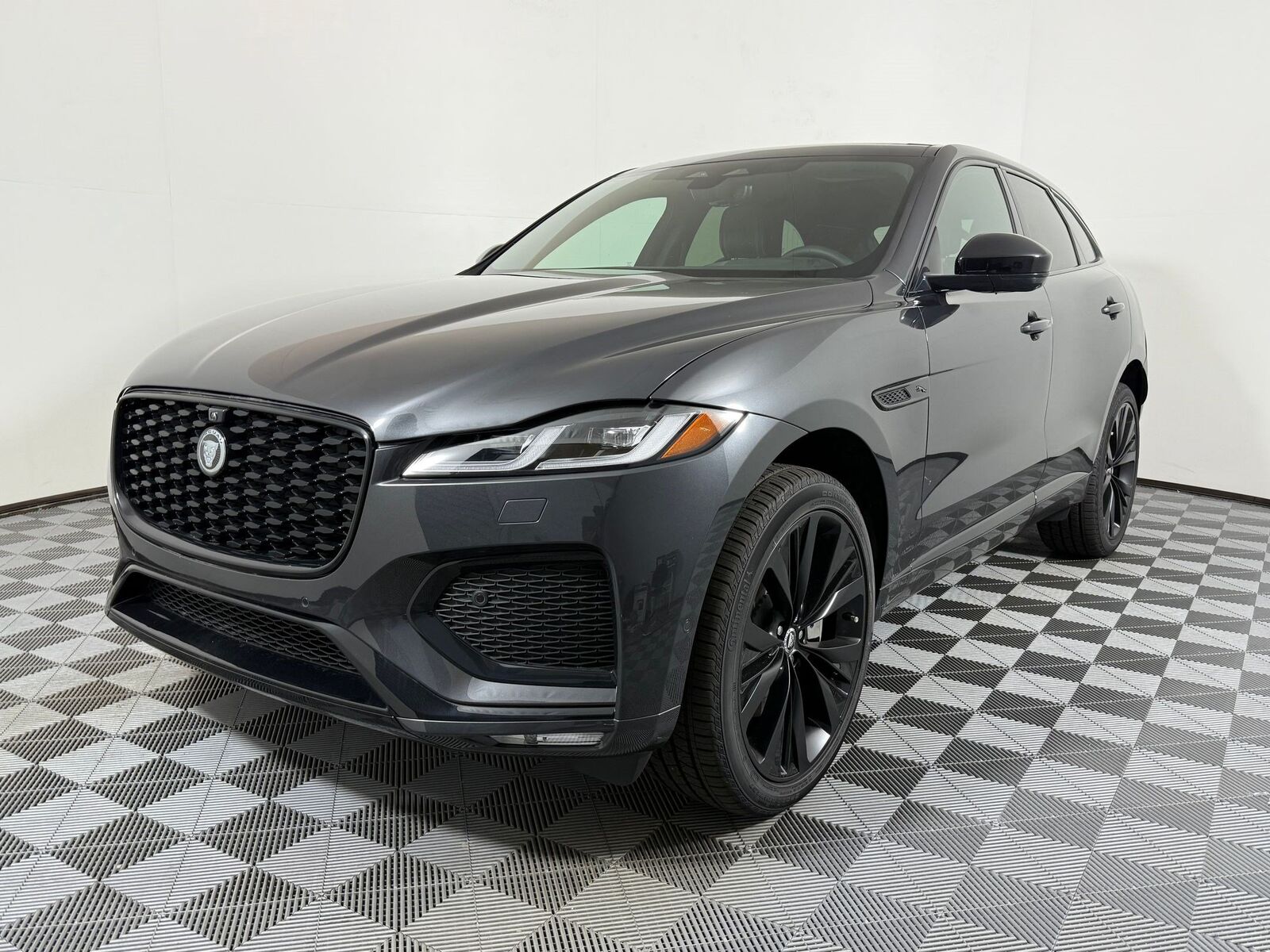 2026 JAGUAR F-Pace