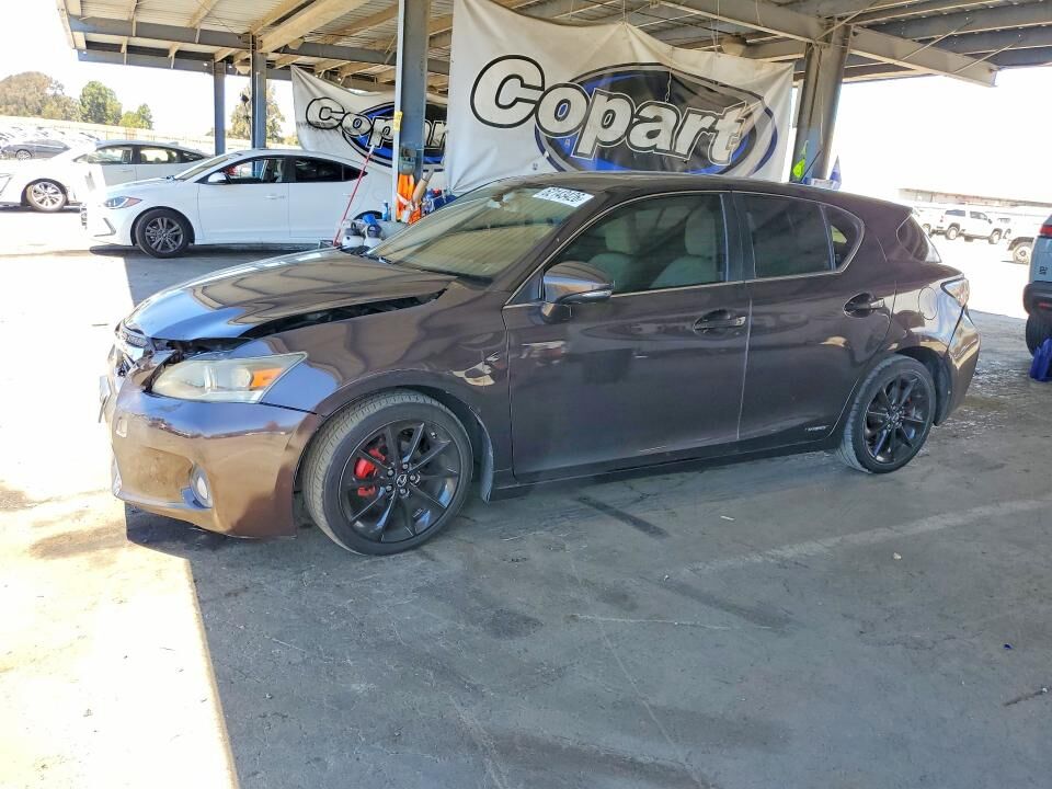 2013 LEXUS CT