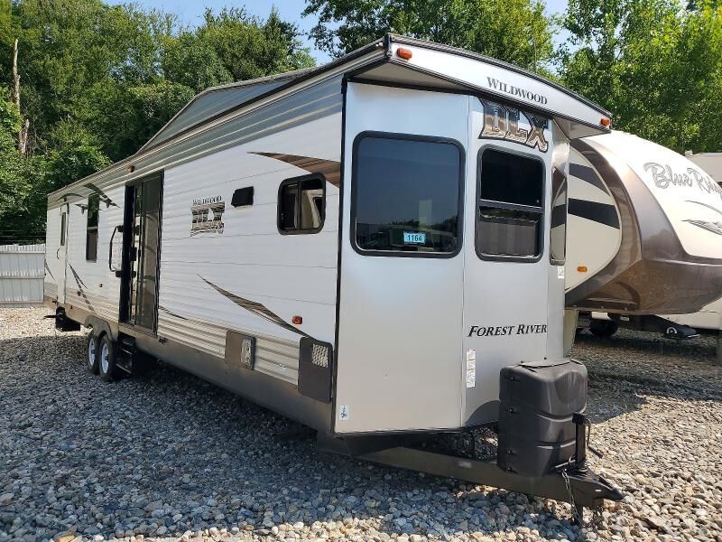 2017 FOREST RIVER Wildwood towables