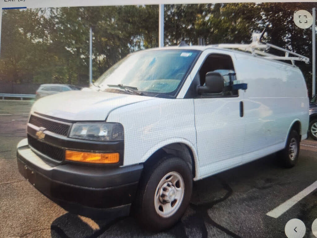 2021 CHEVROLET Express