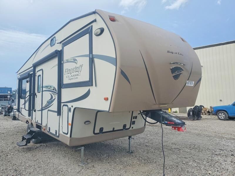 2016 FOREST RIVER Flagstaff Lite Weight Trailers