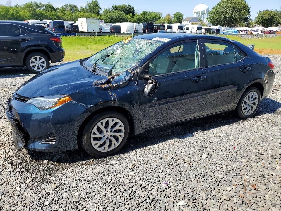 2018 TOYOTA Corolla