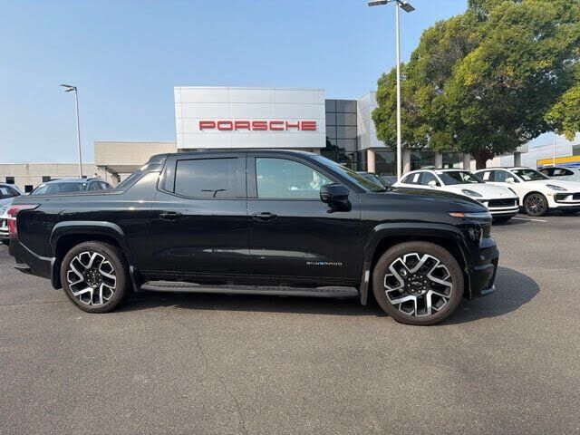 2024 CHEVROLET Silverado EV