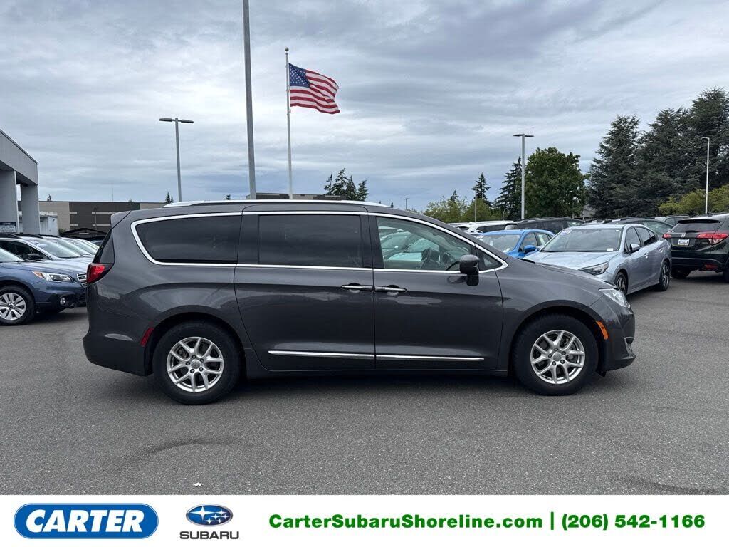 2020 CHRYSLER Pacifica