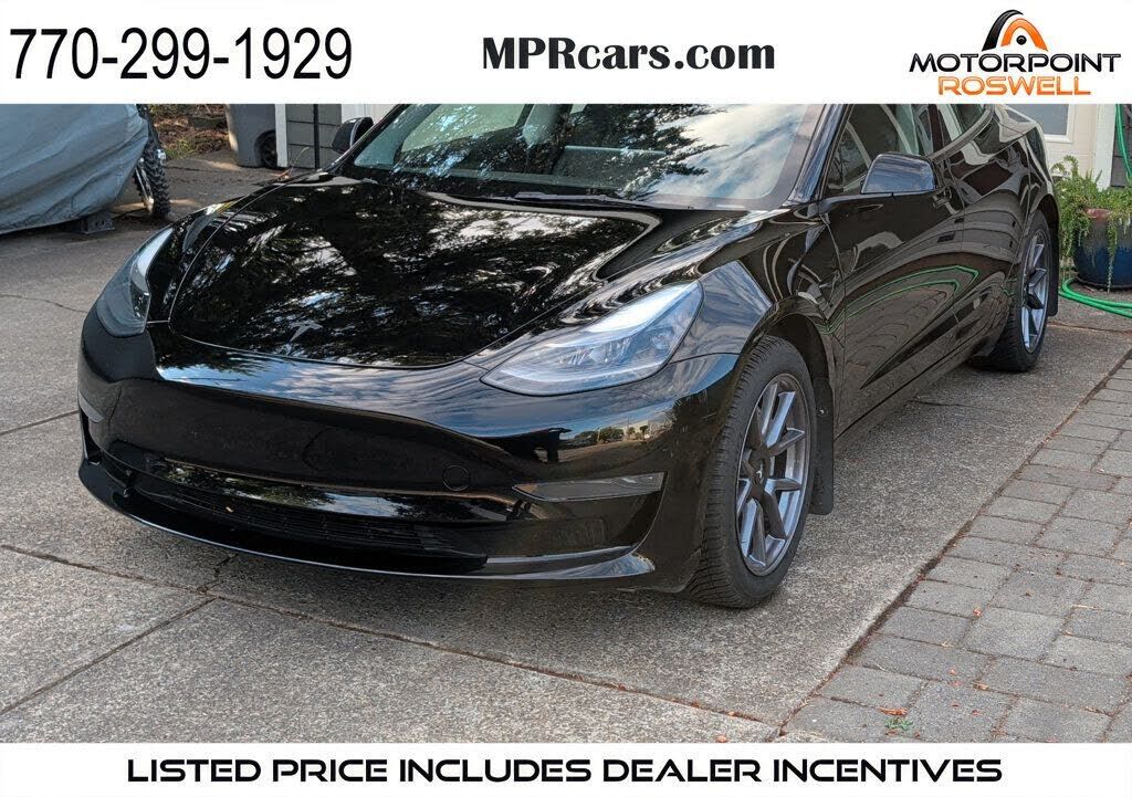 2023 TESLA Model 3