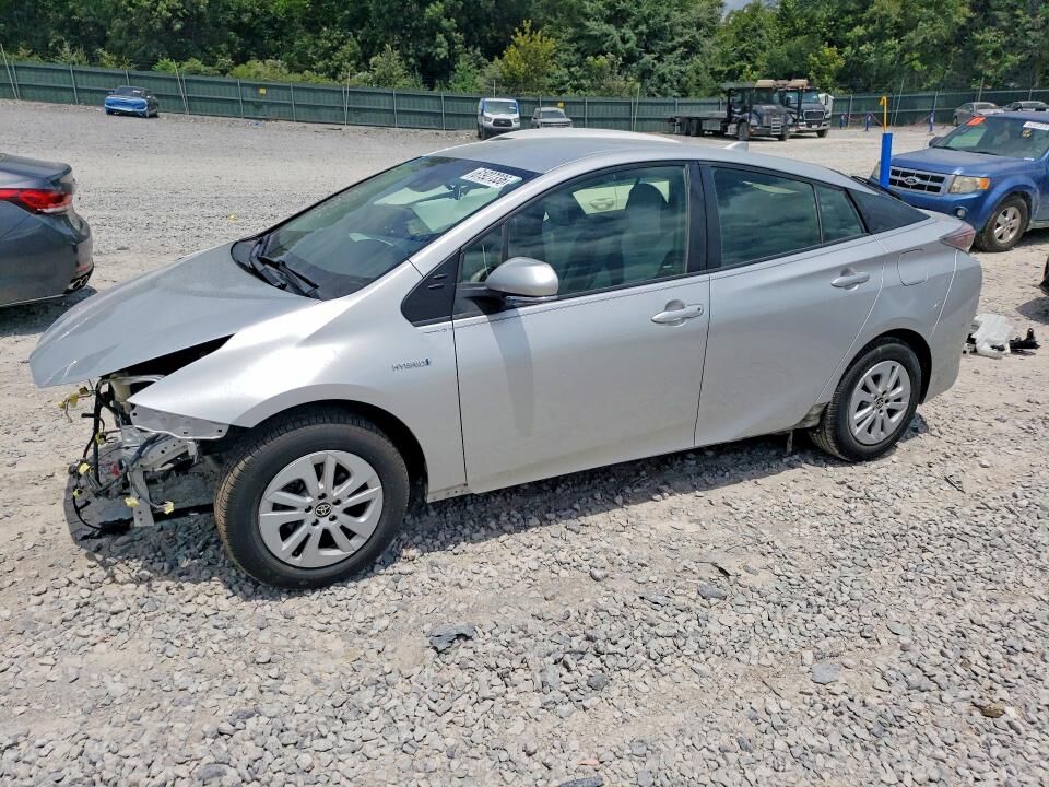 2017 TOYOTA PRIUS