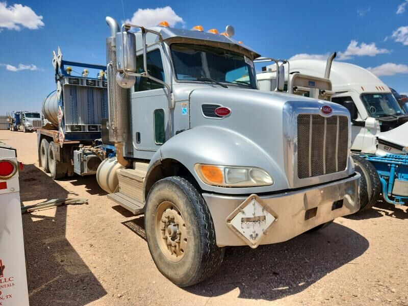 2016 PETERBILT 348