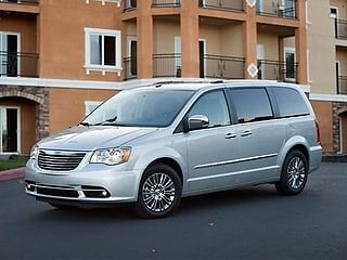 2013 CHRYSLER Town and Country