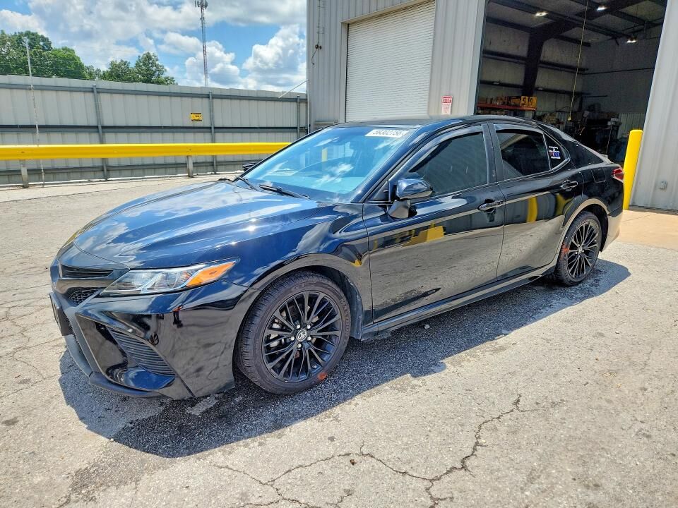 2019 TOYOTA Camry
