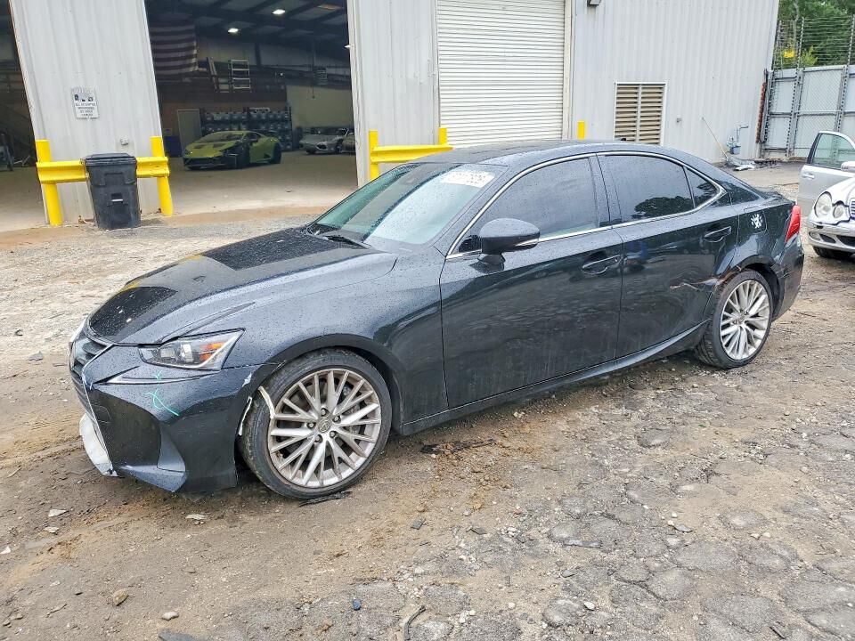 2017 LEXUS IS