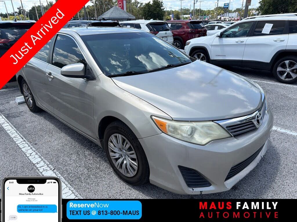 2014 TOYOTA Camry