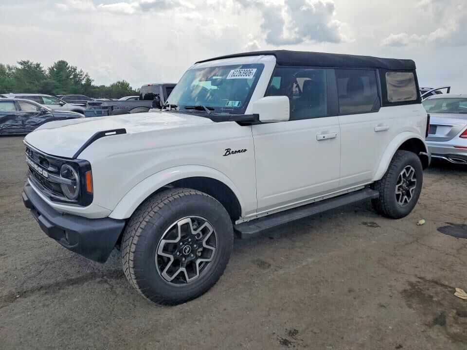 2023 FORD Bronco