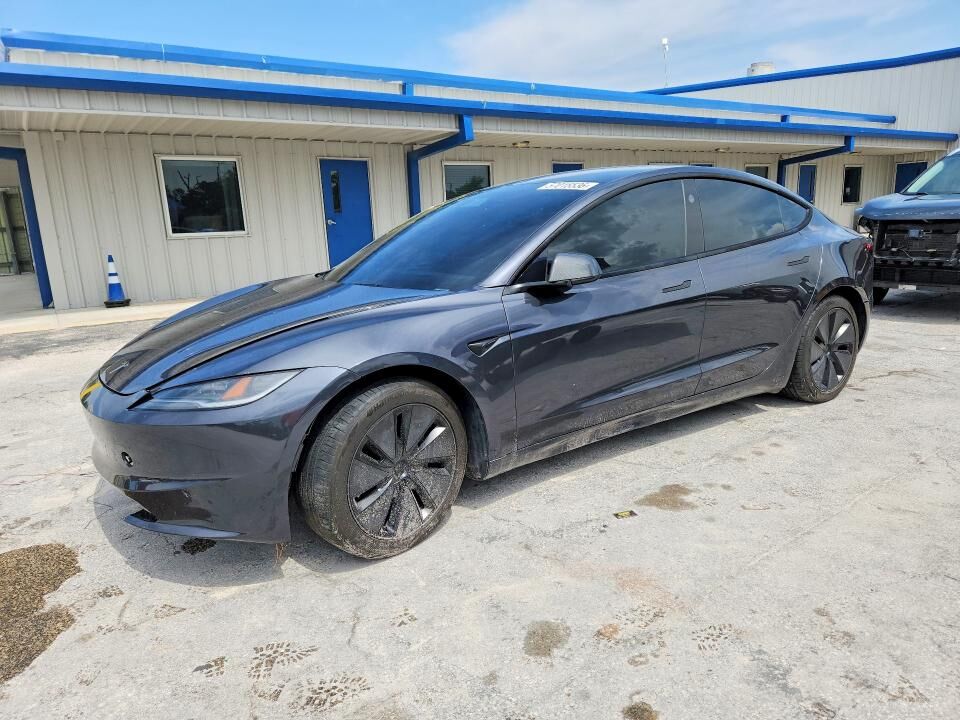 2025 TESLA Model 3
