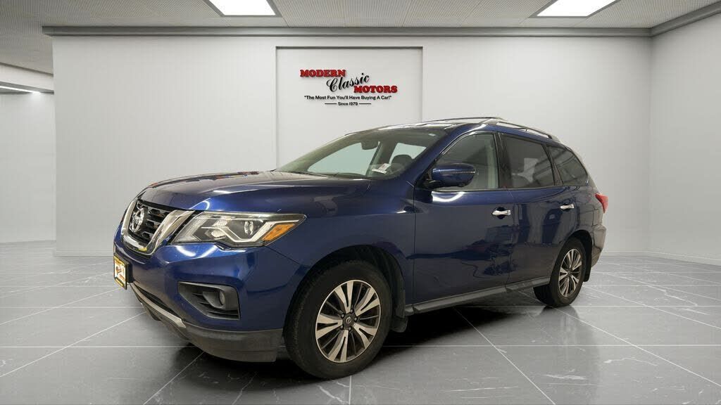 2017 NISSAN Pathfinder