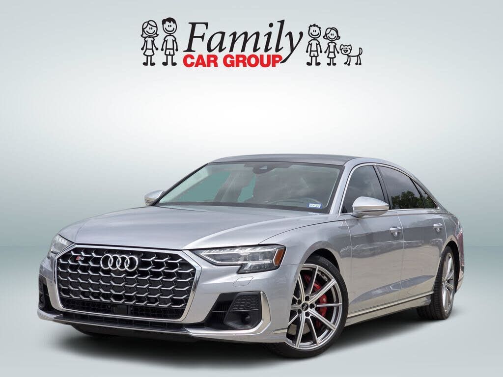 2022 AUDI S8