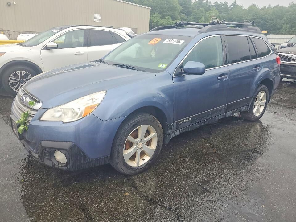 2013 SUBARU Outback
