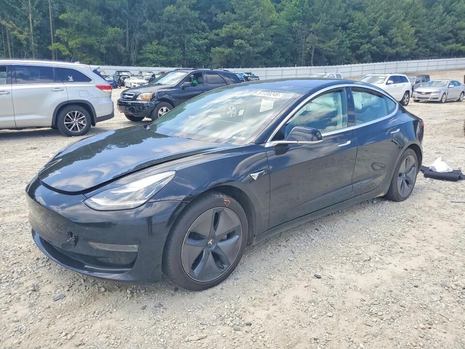 2018 TESLA Model 3