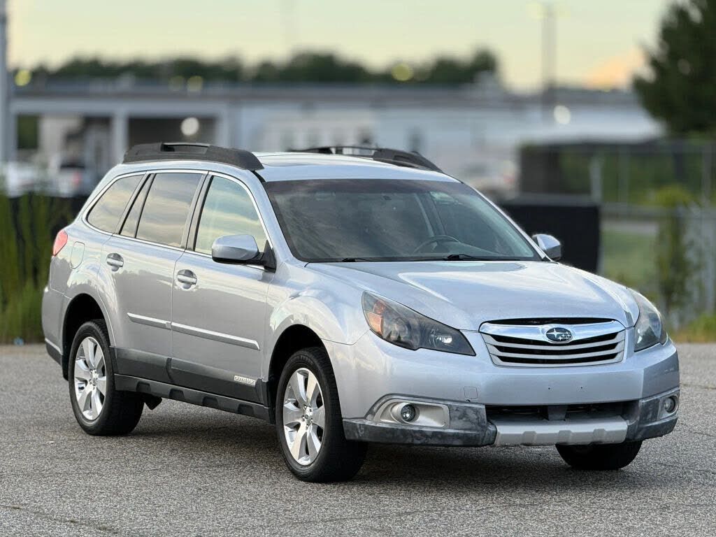 2012 SUBARU Outback