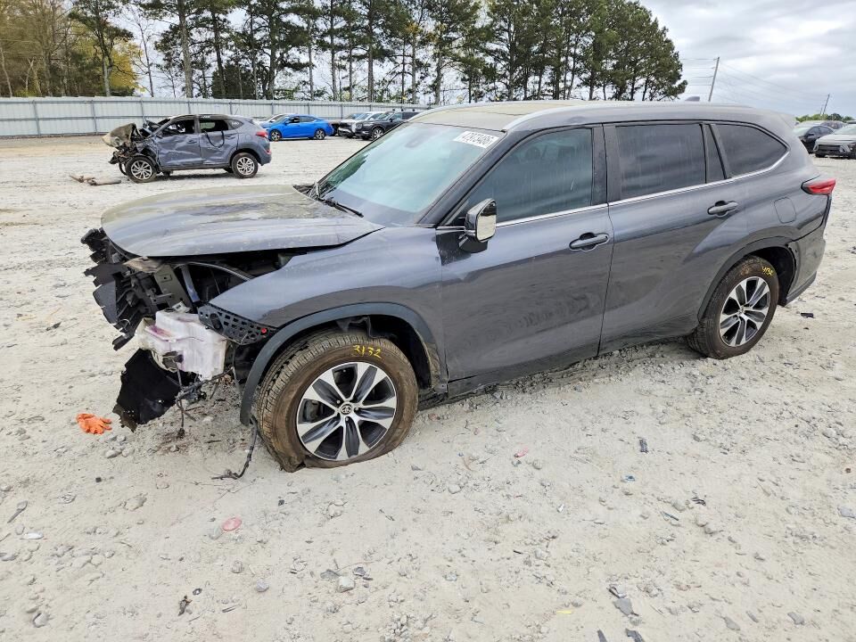2023 TOYOTA Highlander