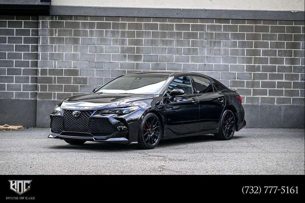 2020 TOYOTA Avalon