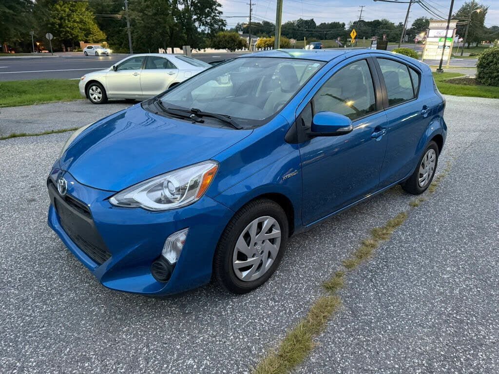 2015 TOYOTA Prius