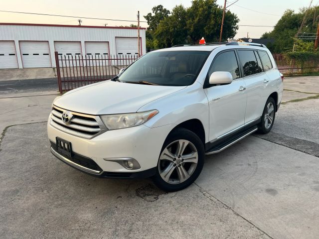 2013 TOYOTA Highlander