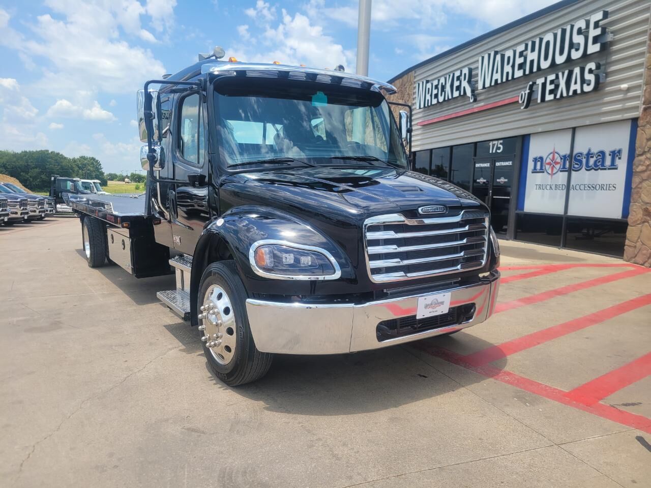 2027 FREIGHTLINER M2