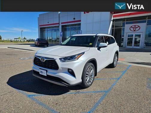 2026 TOYOTA Highlander